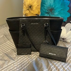 Michael Kors Jet Set Travel Tote with matching Trifold Wallet and Card Case